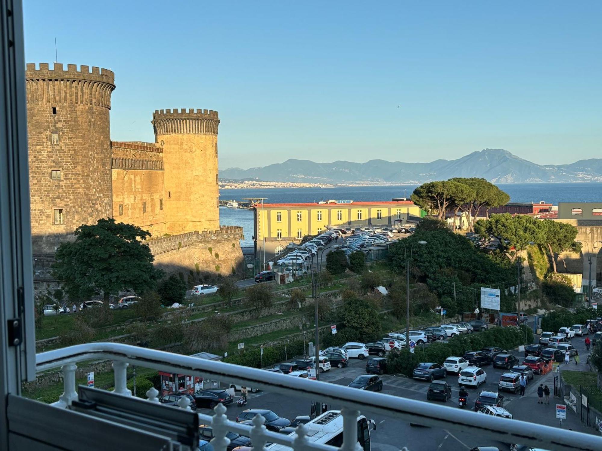 Il Mastio Guesthouse Napoli Esterno foto