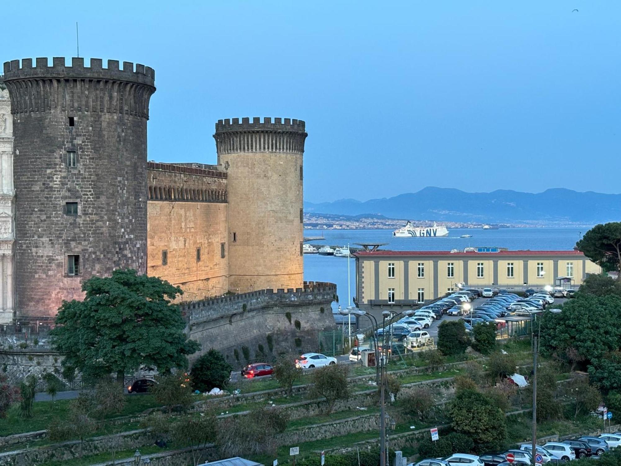 Il Mastio Guesthouse Napoli Esterno foto