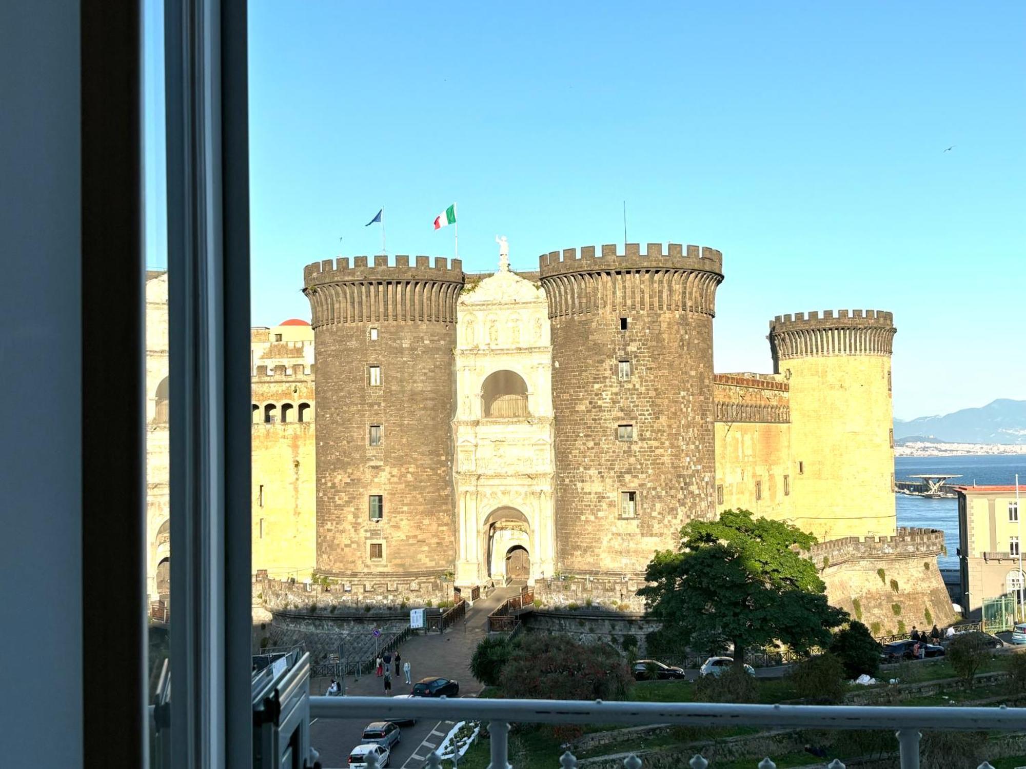 Il Mastio Guesthouse Napoli Esterno foto